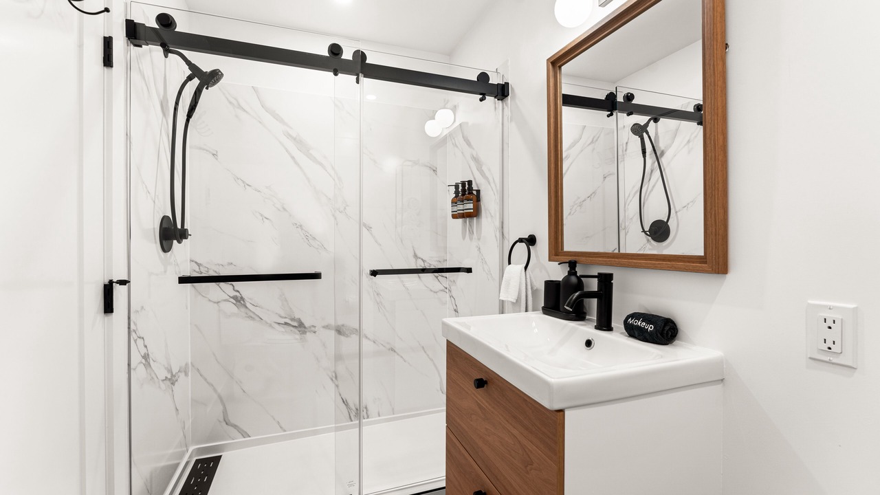 Photo of Bathroom in Carbondale