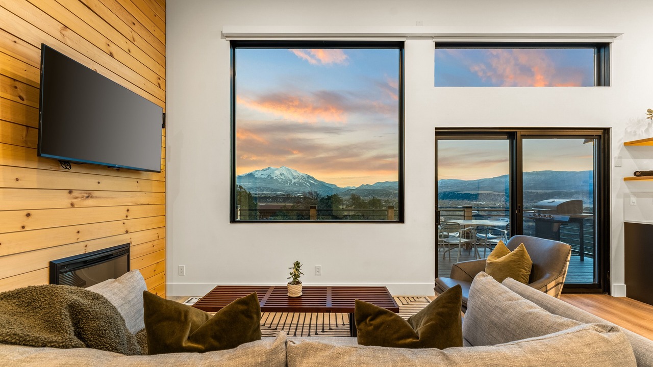 Photo of Livingroom in Carbondale