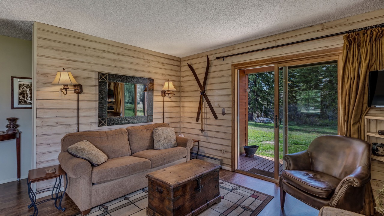 Photo of Livingroom in Clark