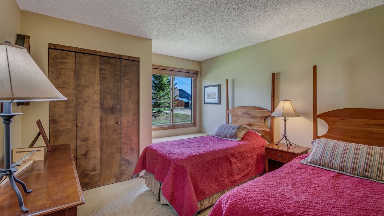 Photo of Bedroom in Clark
