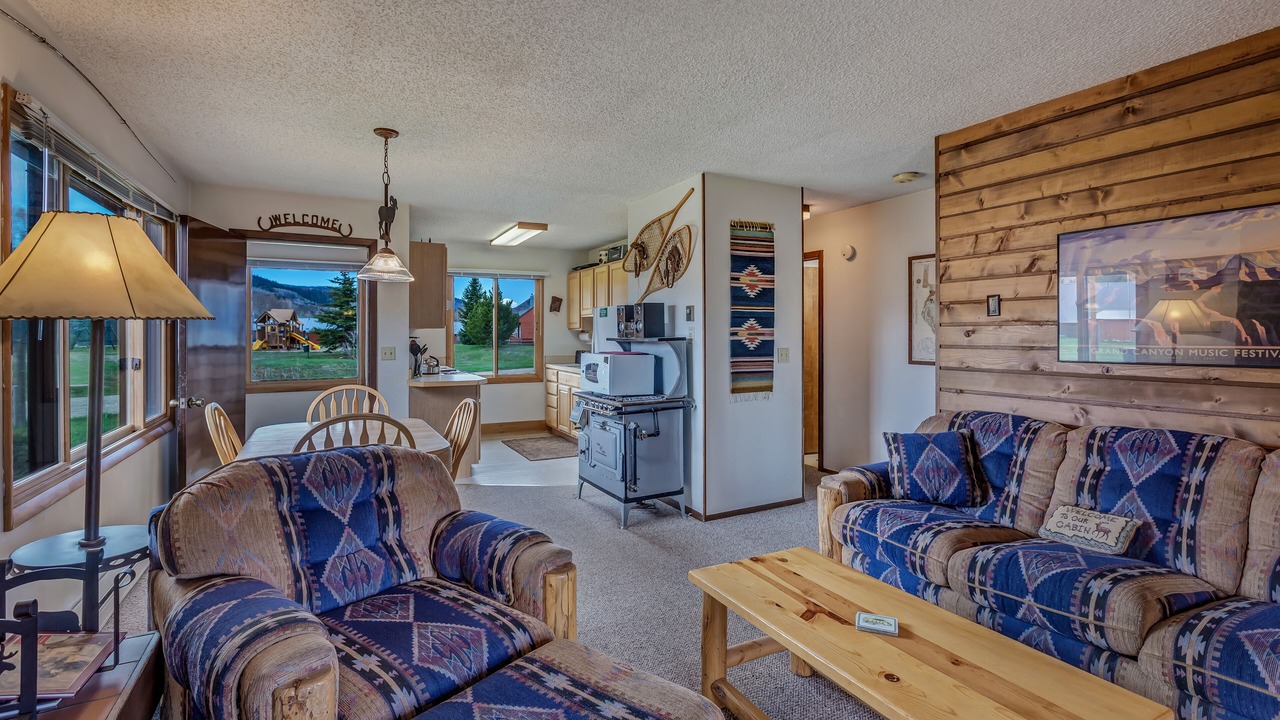 Photo of Livingroom in Clark
