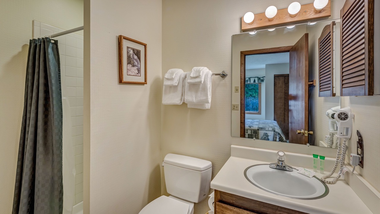 Photo of Bathroom in Clark