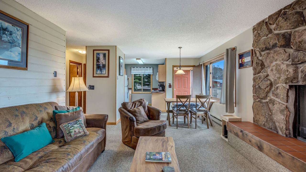 Photo of Livingroom in Clark