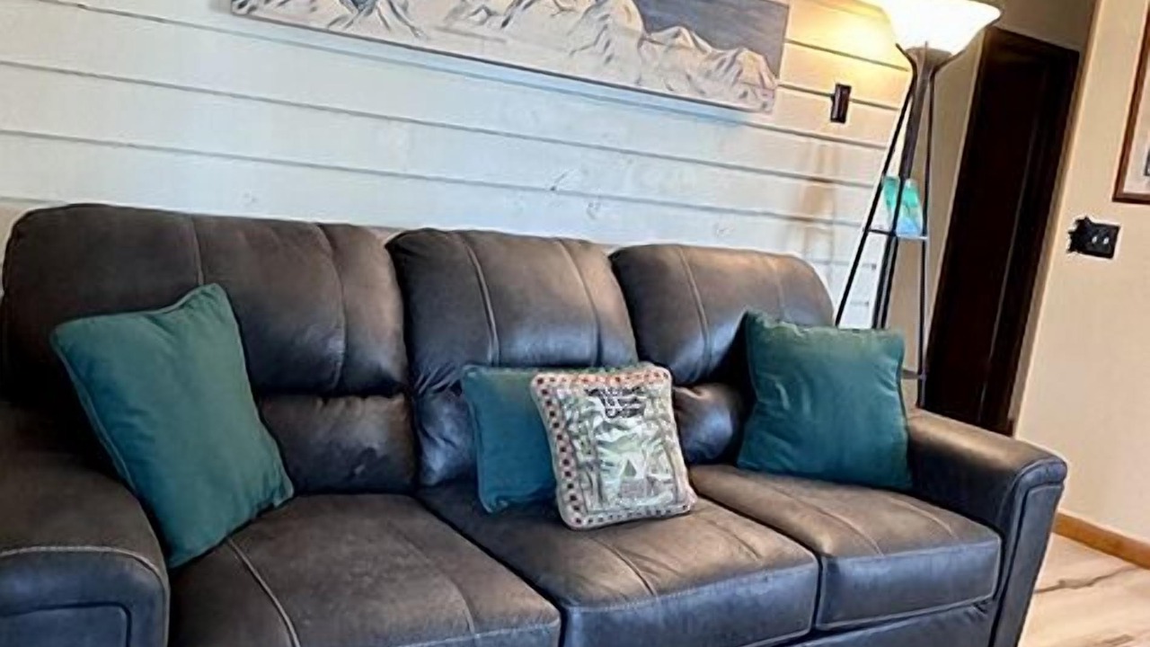 Photo of Livingroom in Clark