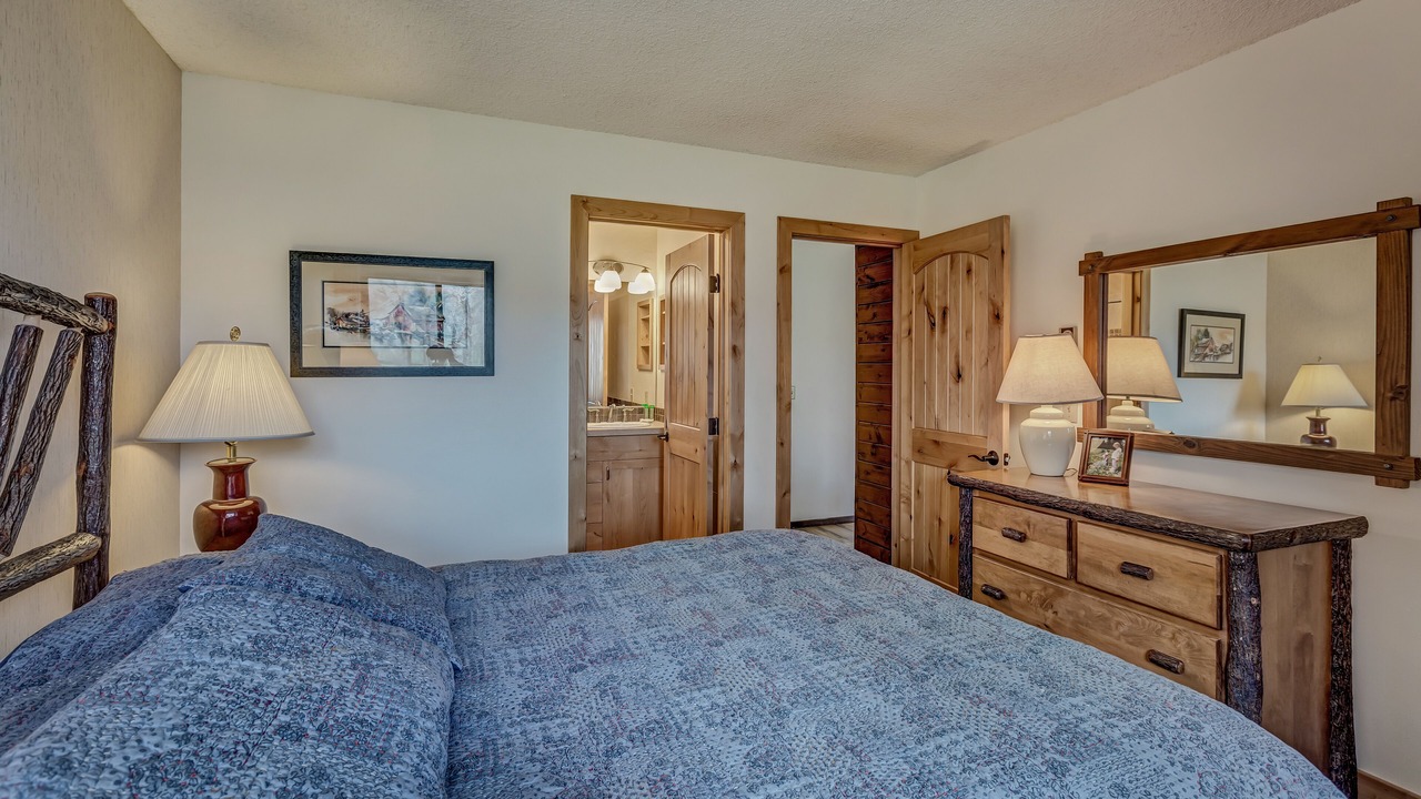 Photo of Bedroom in Clark