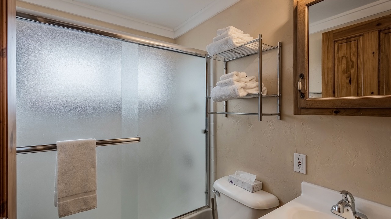 Photo of Bathroom in Clark