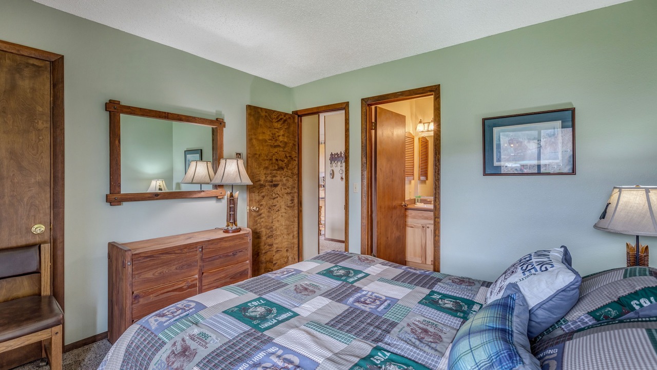 Photo of Bedroom in Clark
