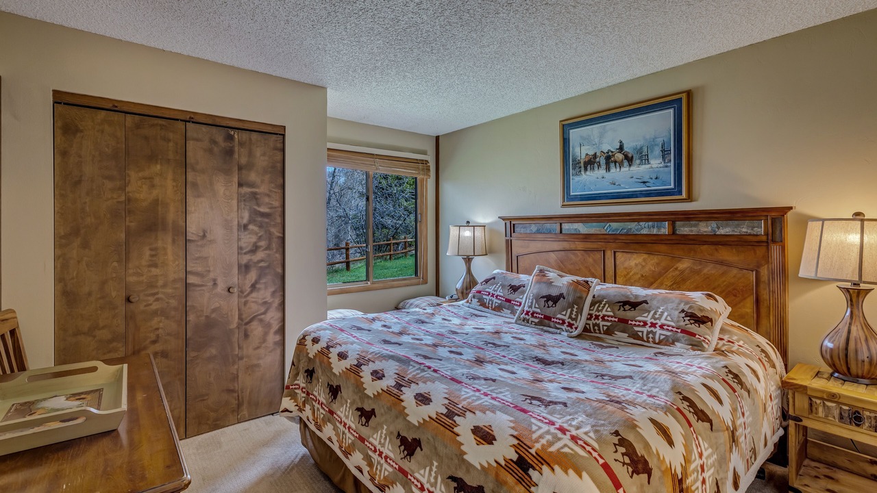 Photo of Bedroom in Clark