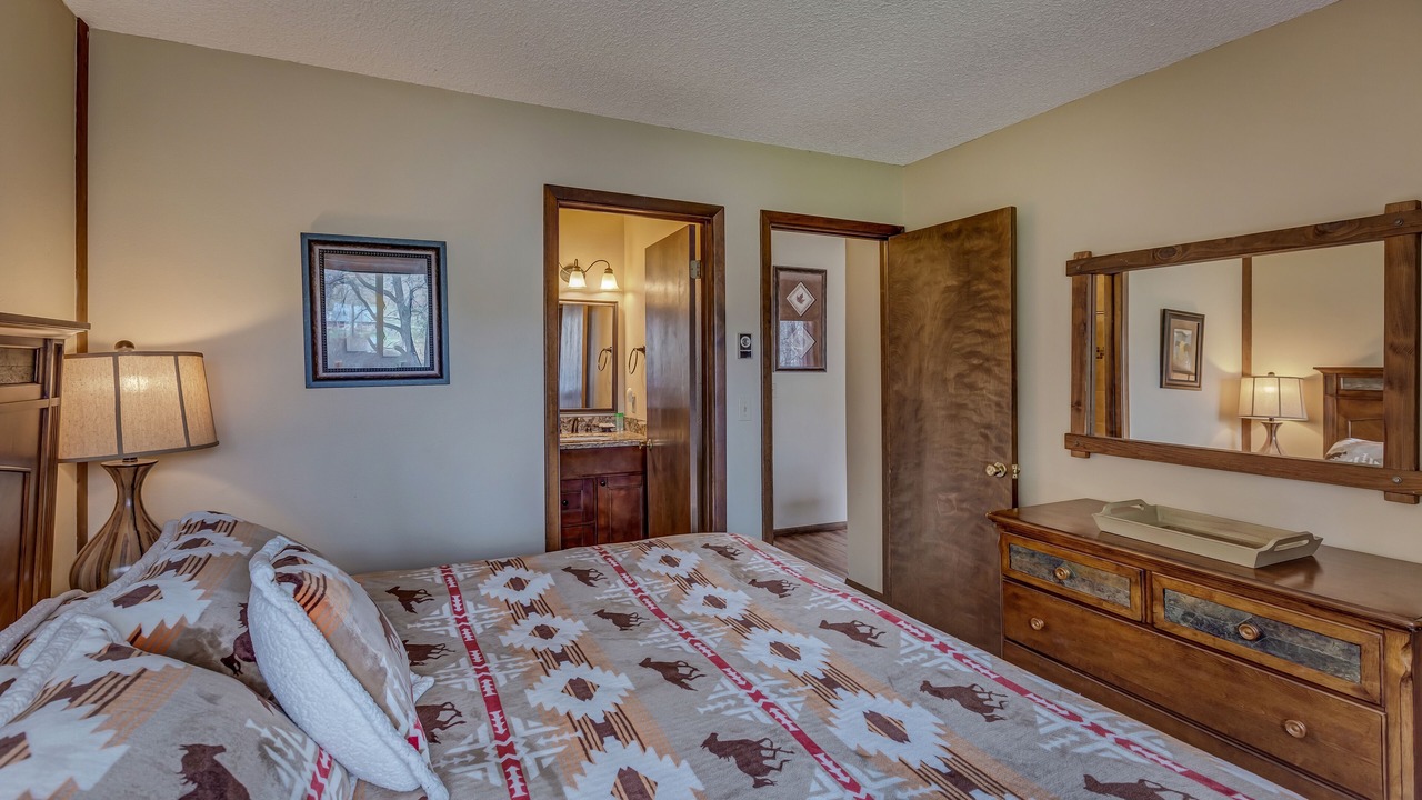 Photo of Bedroom in Clark