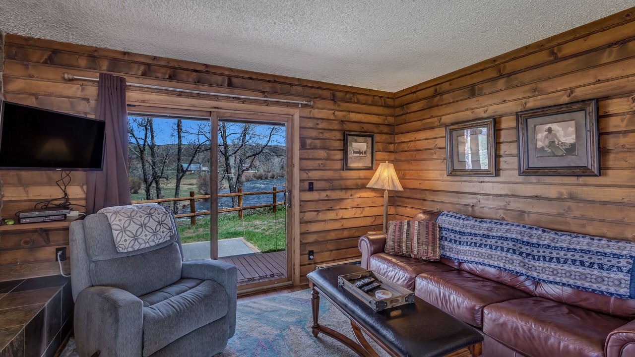 Photo of Livingroom in Clark
