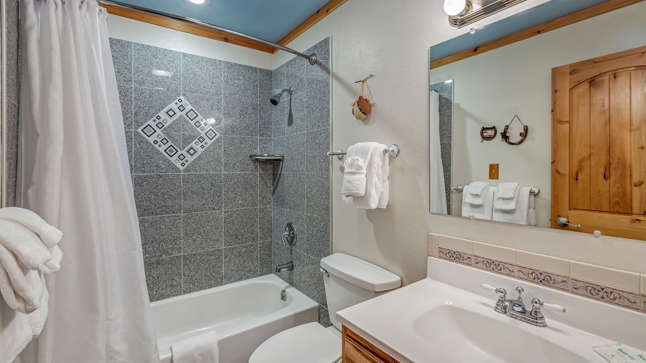 Photo of Bathroom in Clark