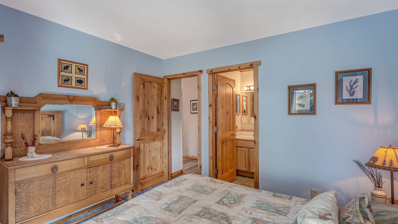 Photo of Bedroom in Clark