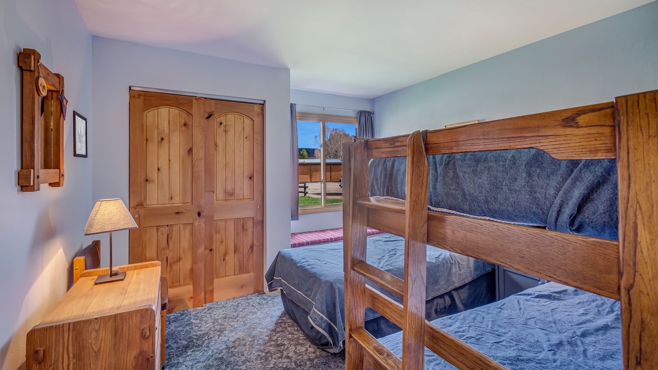 Photo of Bedroom in Clark