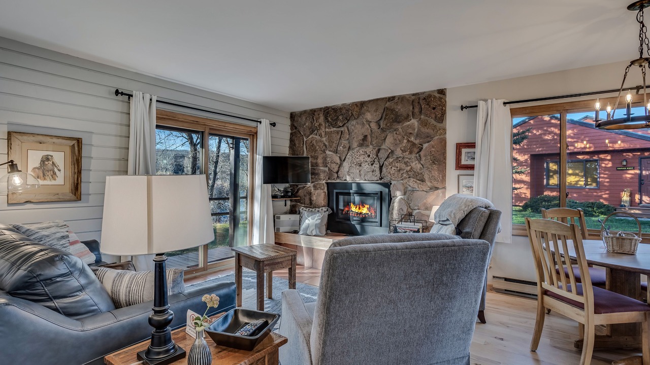 Photo of Livingroom in Clark