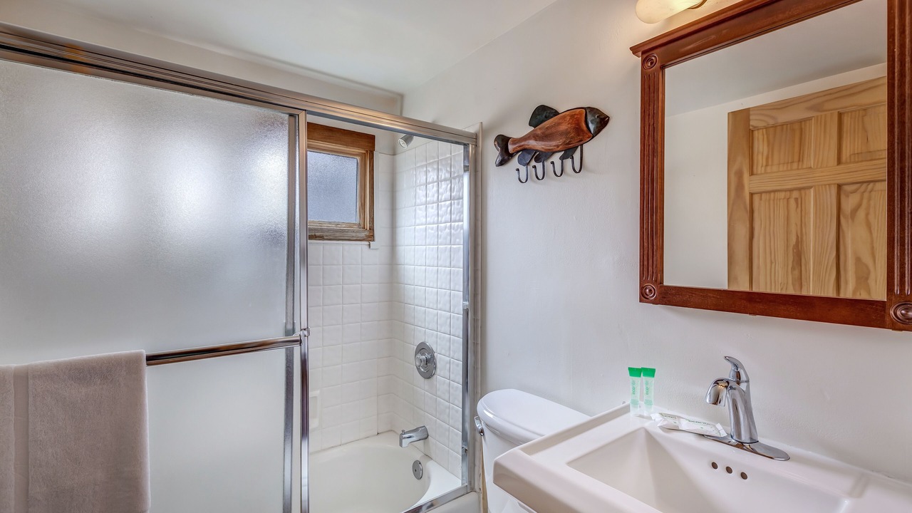 Photo of Bathroom in Clark