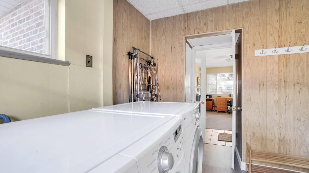 Photo of Bathroom in Athmar Park