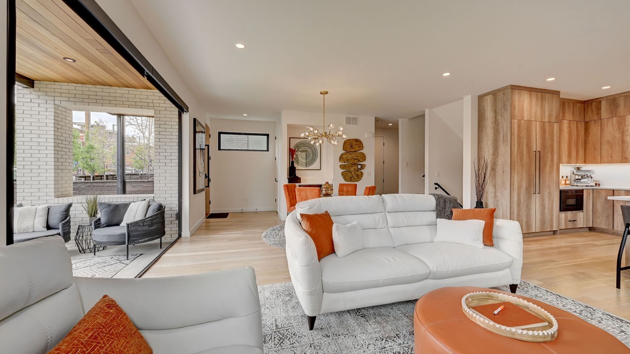 Photo of Livingroom in Highland