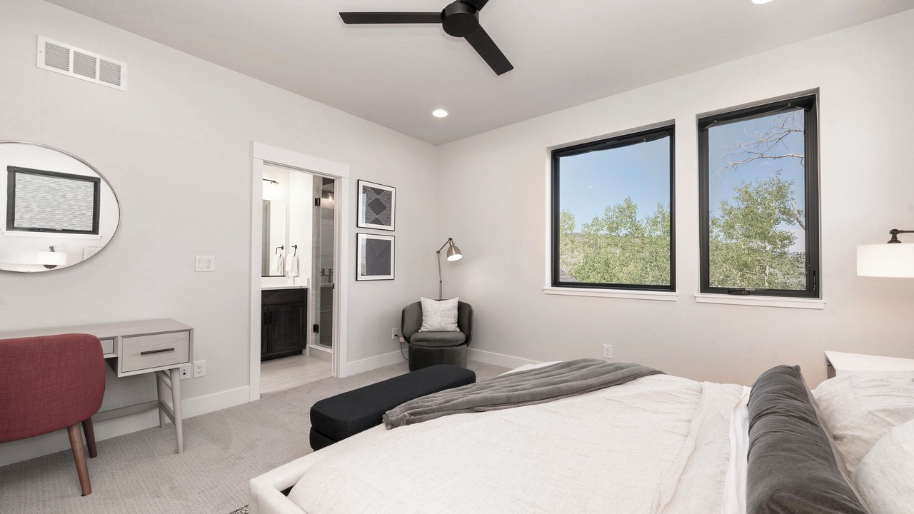 Photo of Bedroom in Silvercreek