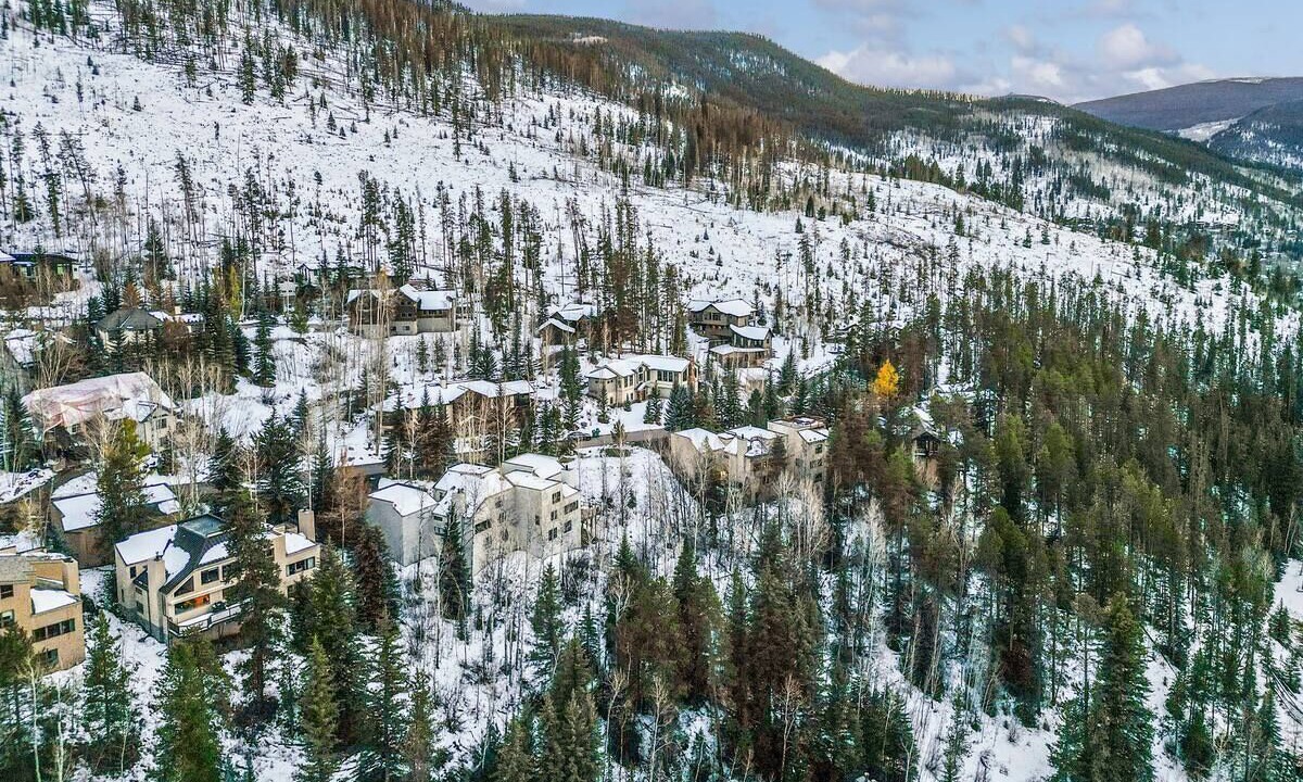 Photo of Outdoor in Highland Meadows
