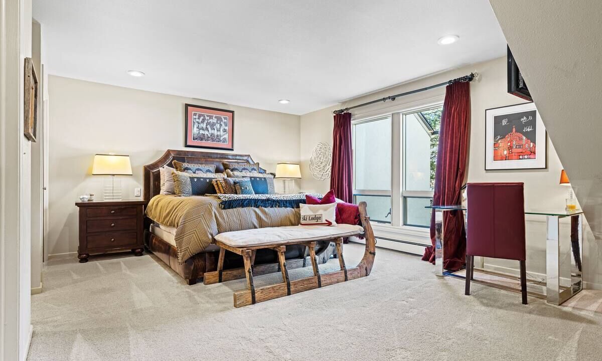 Photo of Livingroom in Highland Meadows