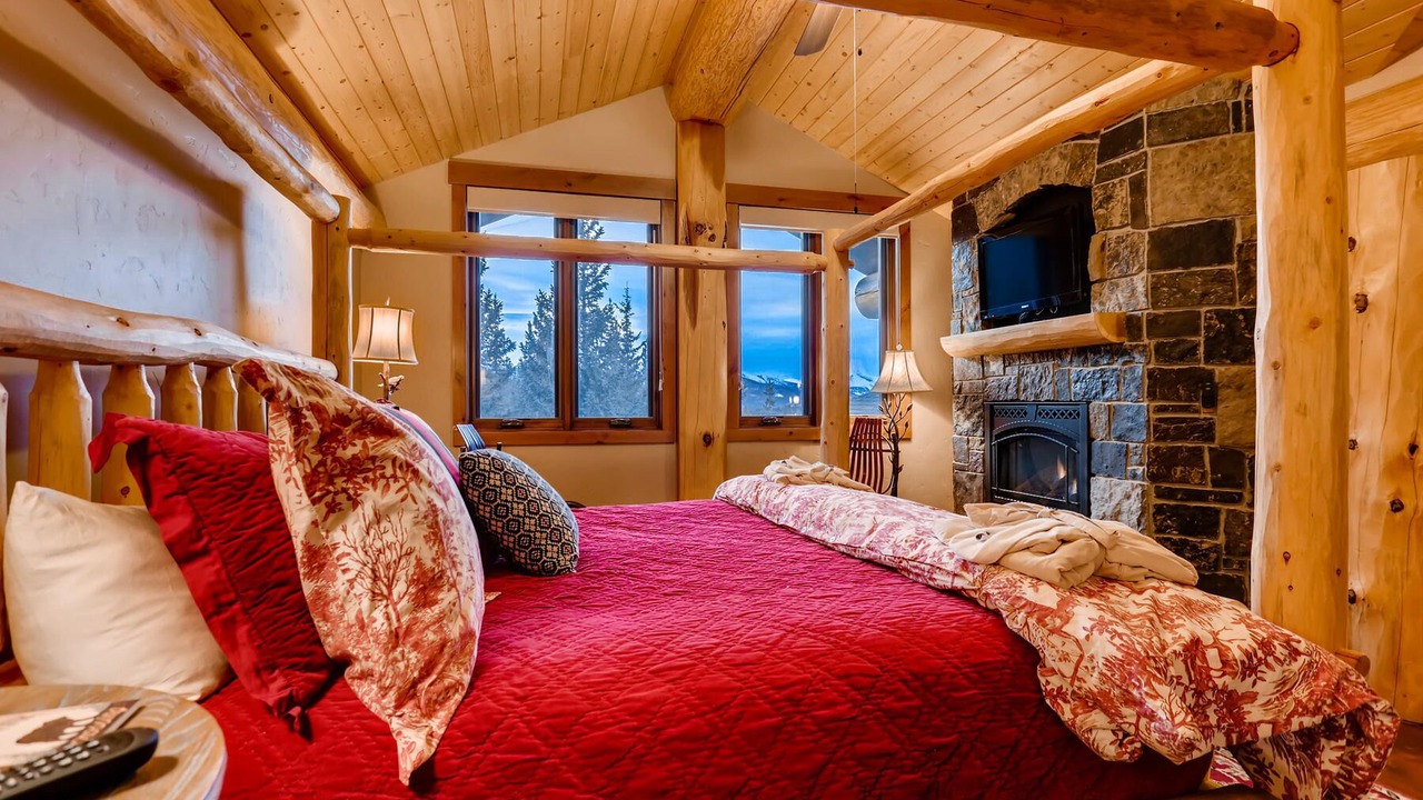 Photo of Bedroom in Baldy Mountain
