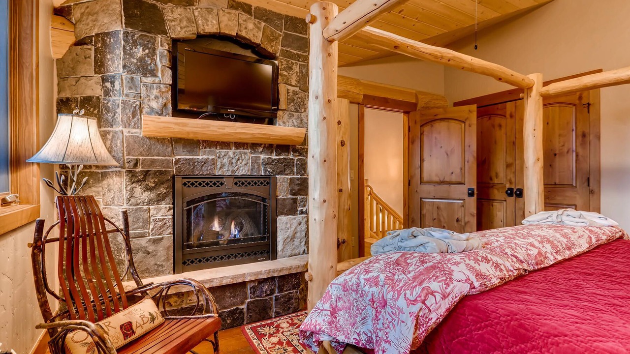 Photo of Bedroom in Baldy Mountain