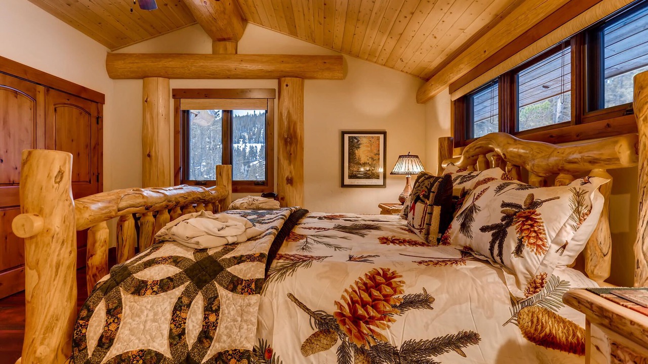 Photo of Bedroom in Baldy Mountain