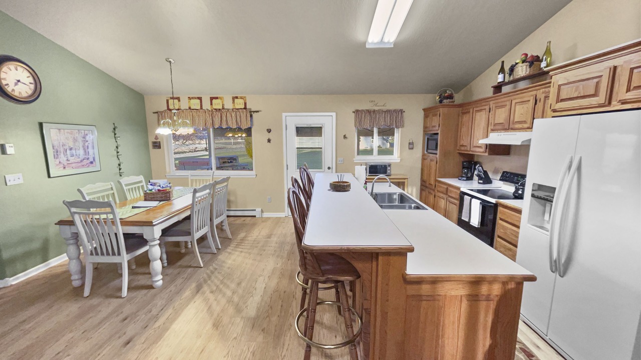 Photo of Kitchen in Lazear