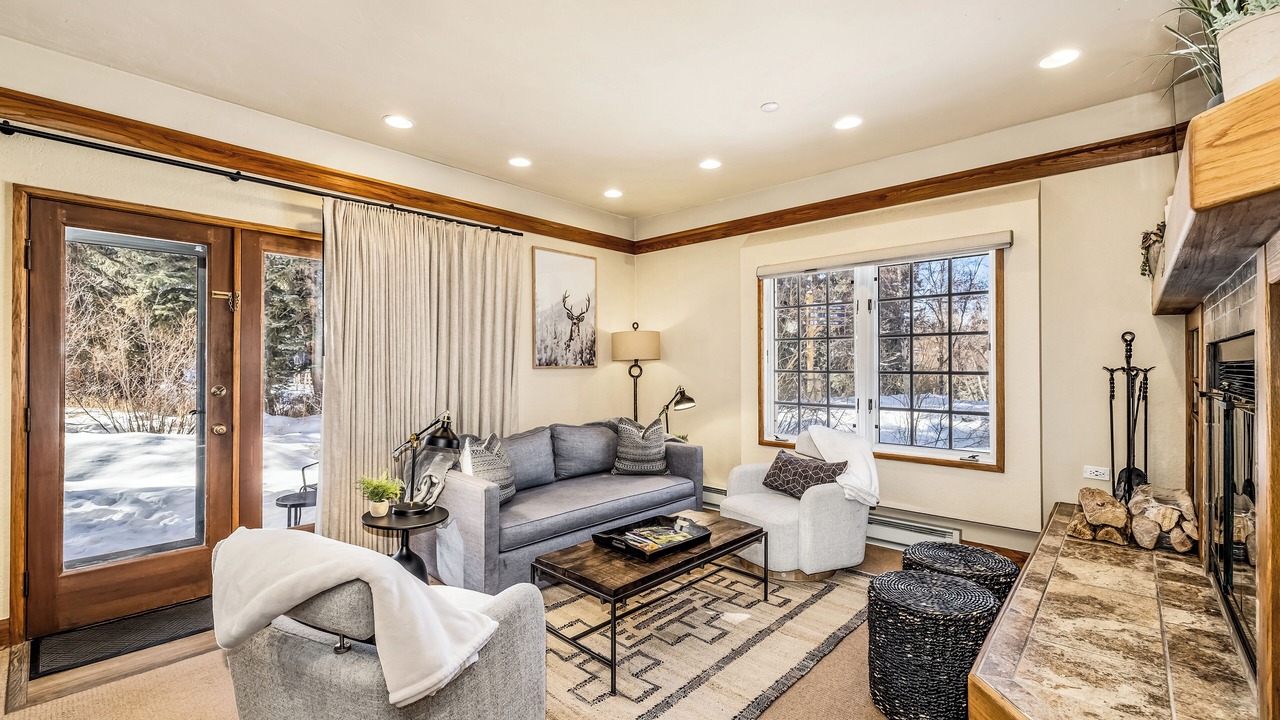 Photo of Livingroom in Beaver Creek