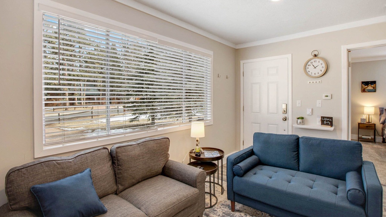 Photo of Livingroom in Woodland Park