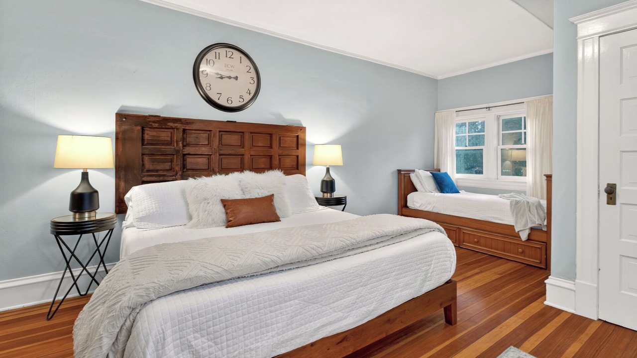 Photo of Bedroom in Old North End