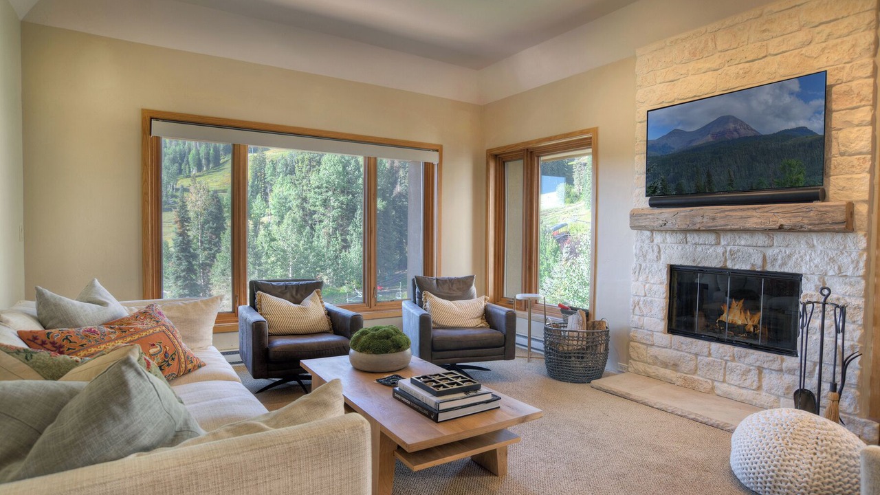 Photo of Livingroom in Purgatory