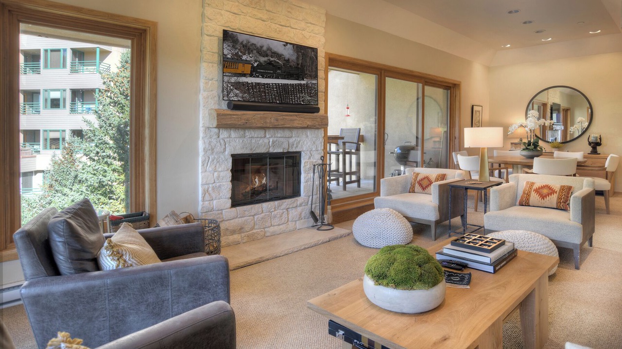 Photo of Livingroom in Purgatory