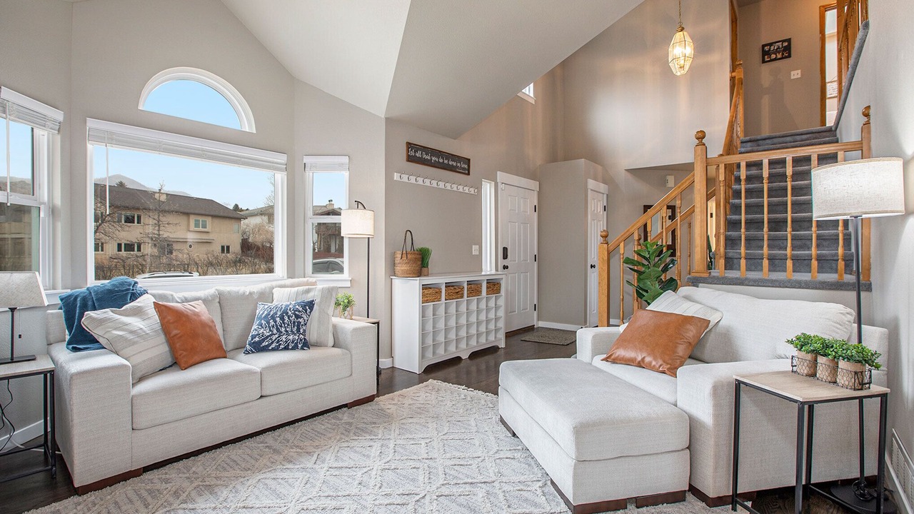 Photo of Livingroom in Mountain Shadows