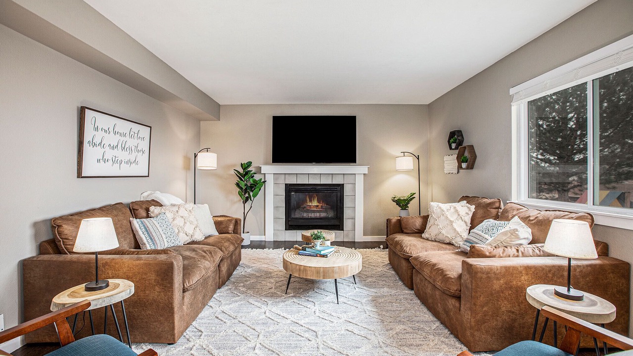 Photo of Livingroom in Mountain Shadows