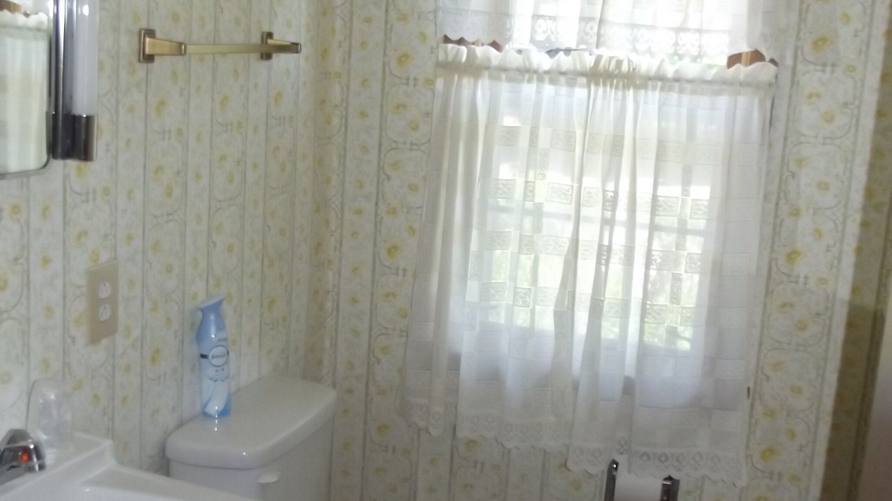 Photo of Bathroom in Meeker