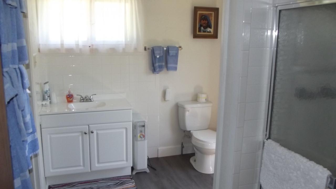 Photo of Bathroom in Meeker