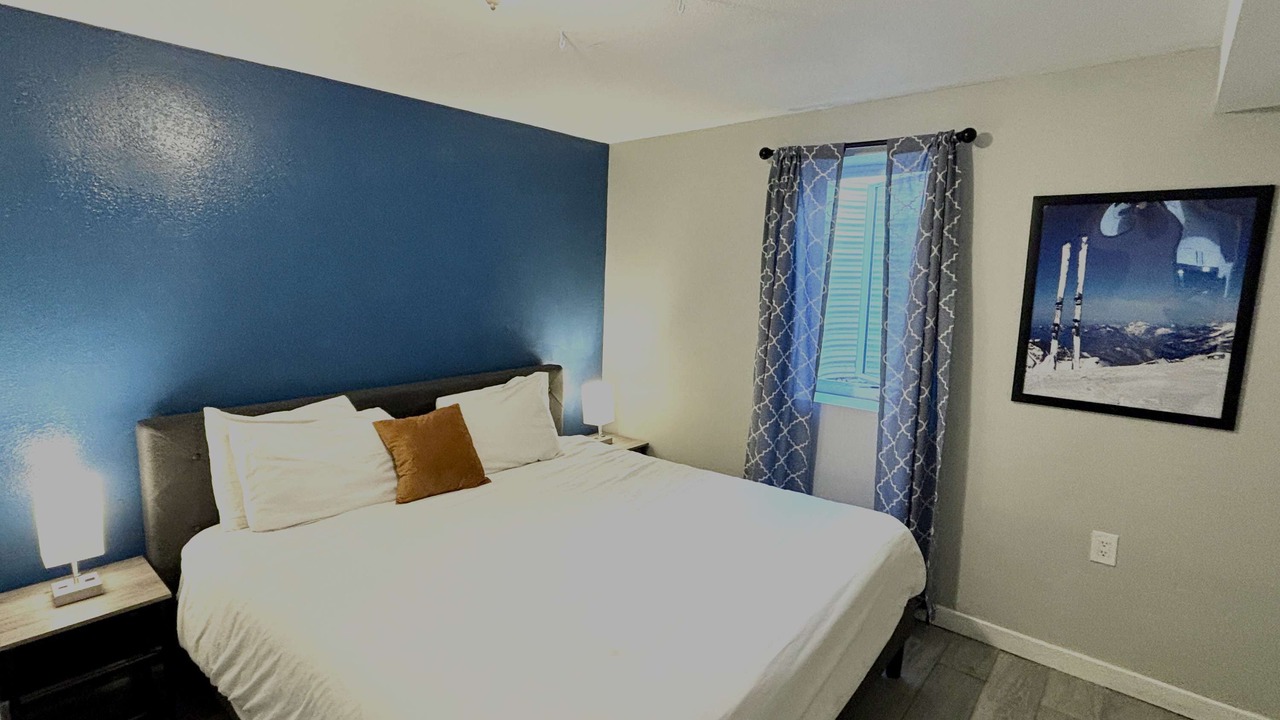 Photo of Bedroom in Twin Lakes