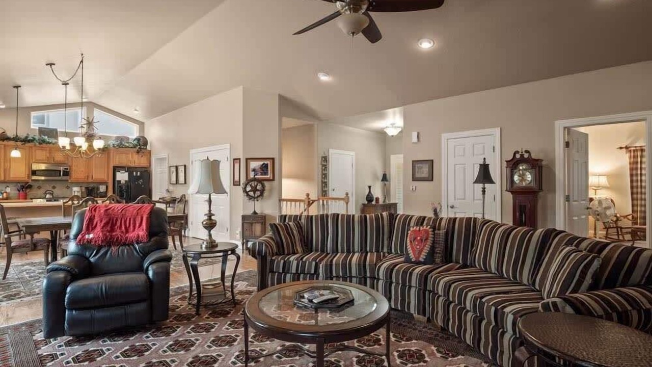 Photo of Livingroom in Leadville North