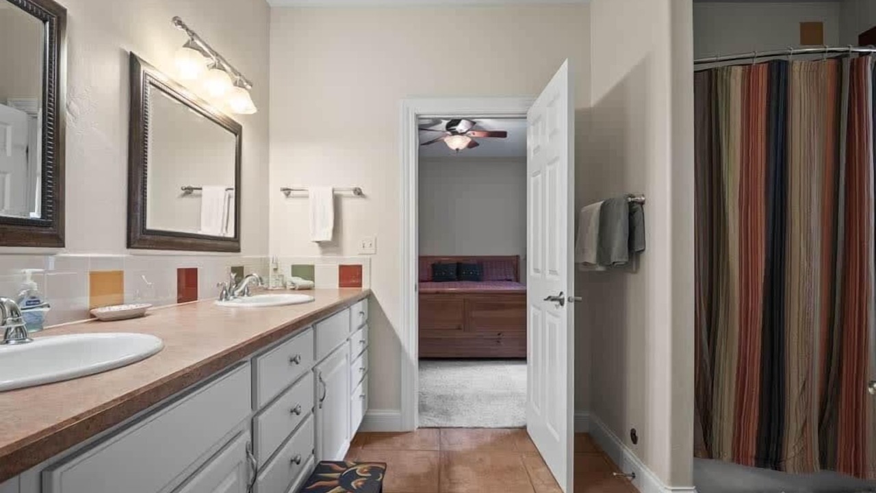 Photo of Bathroom in Leadville North