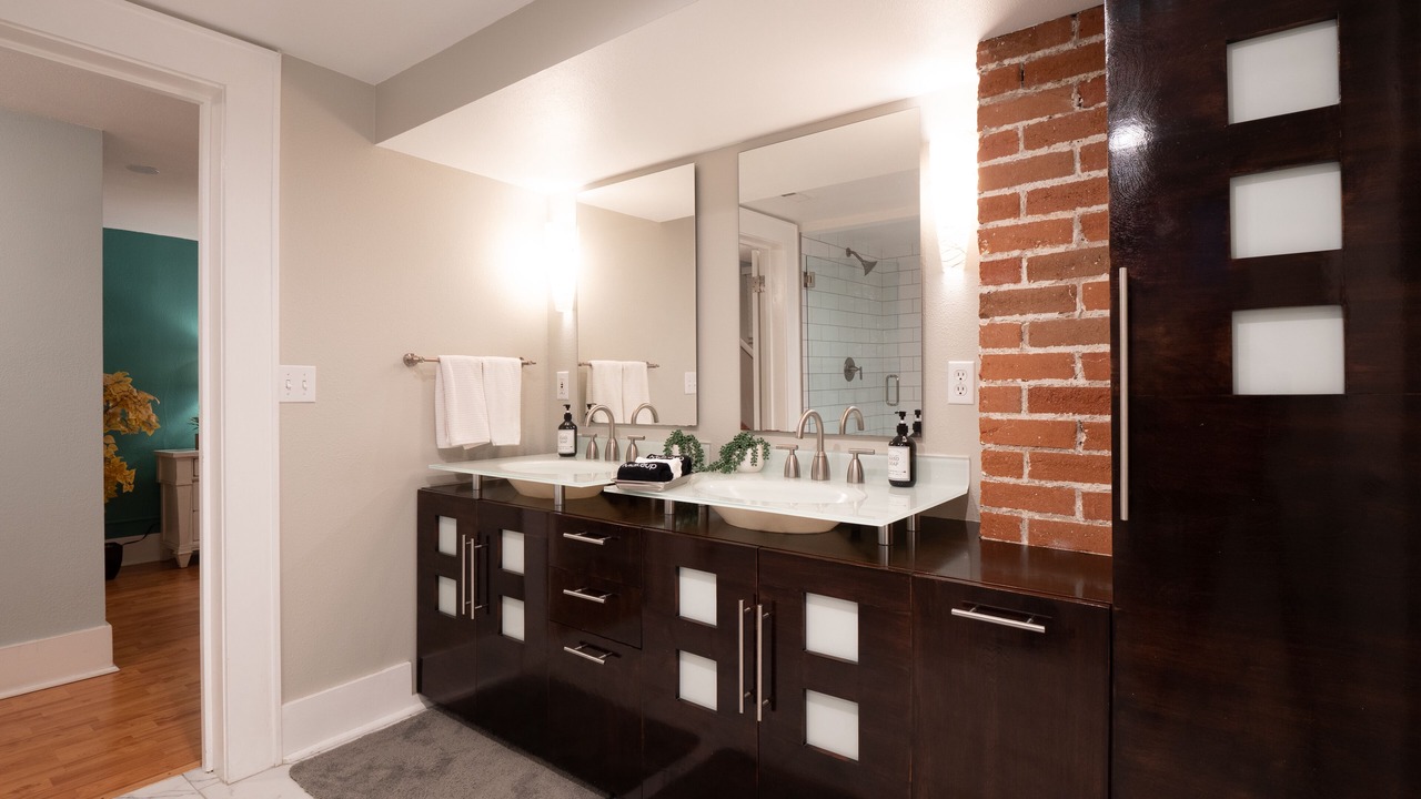 Photo of Bathroom in Platt Park