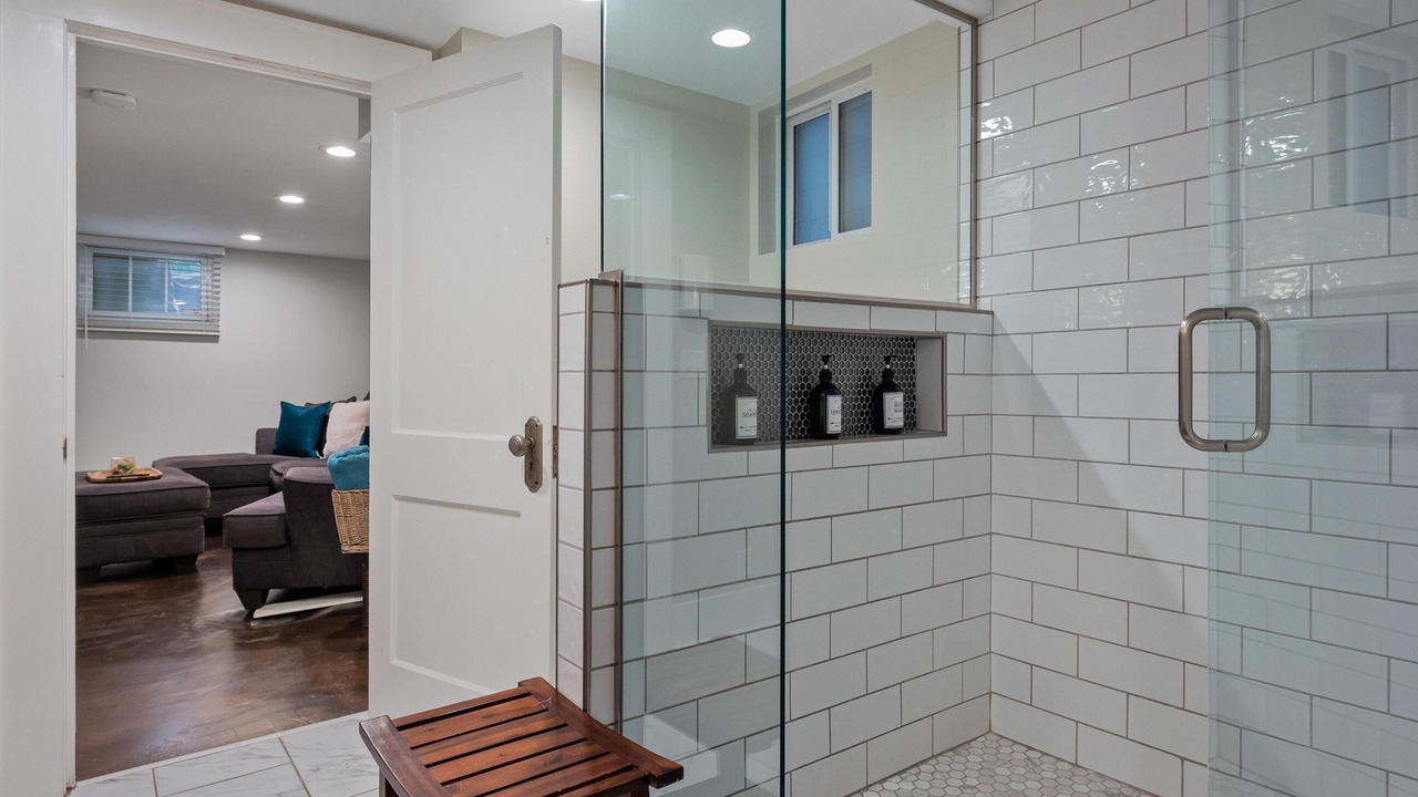 Photo of Bathroom in Platt Park