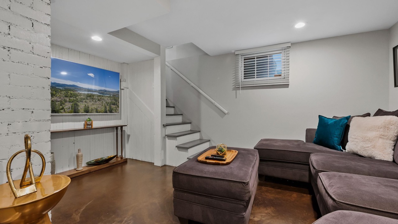 Photo of Livingroom in Platt Park