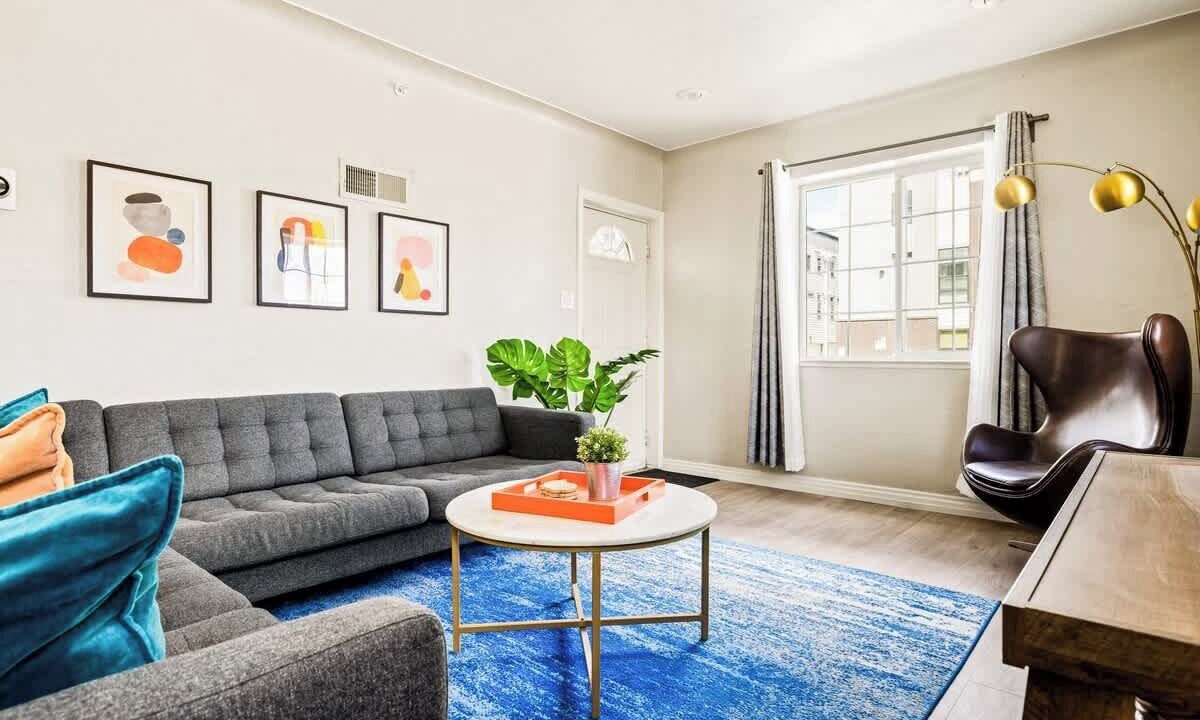 Photo of Livingroom in West Colfax