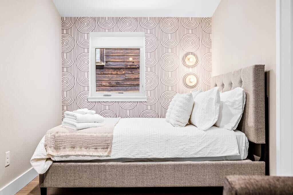 Photo of Bedroom in Golden