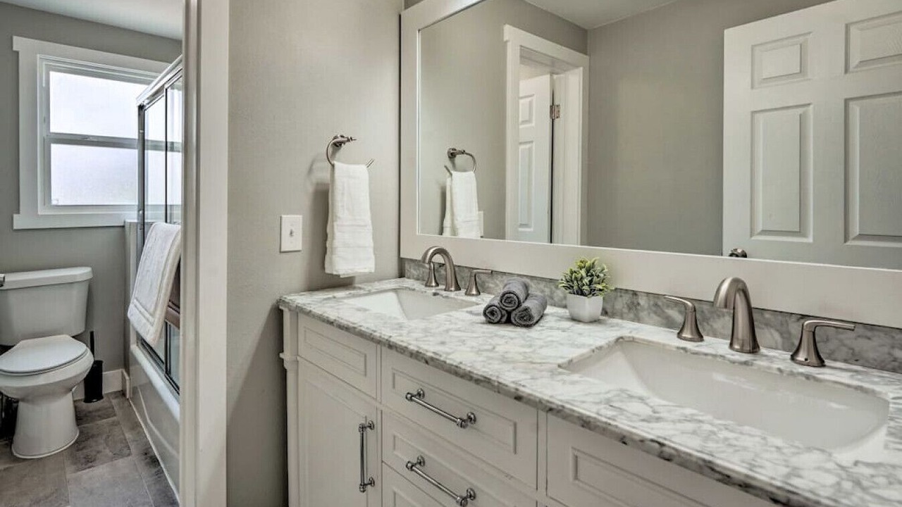 Photo of Bathroom in Carriage Hills