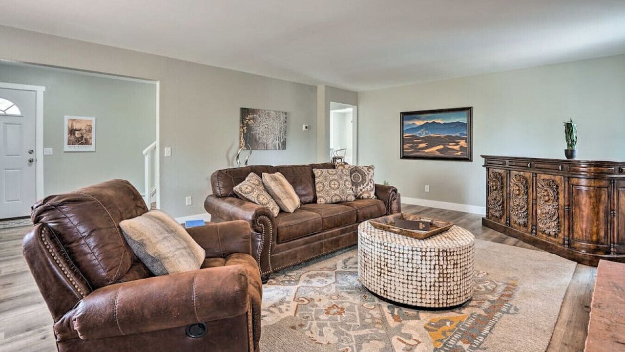 Photo of Livingroom in Carriage Hills
