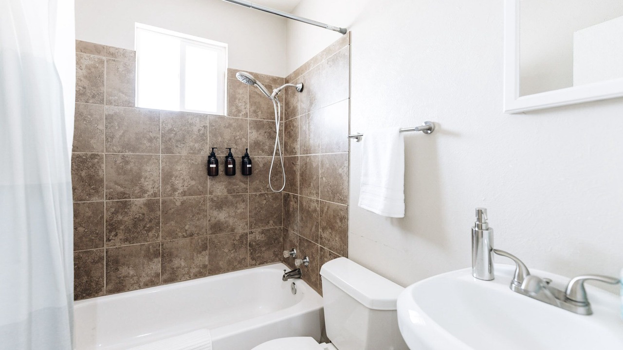 Photo of Bathroom in Kipling