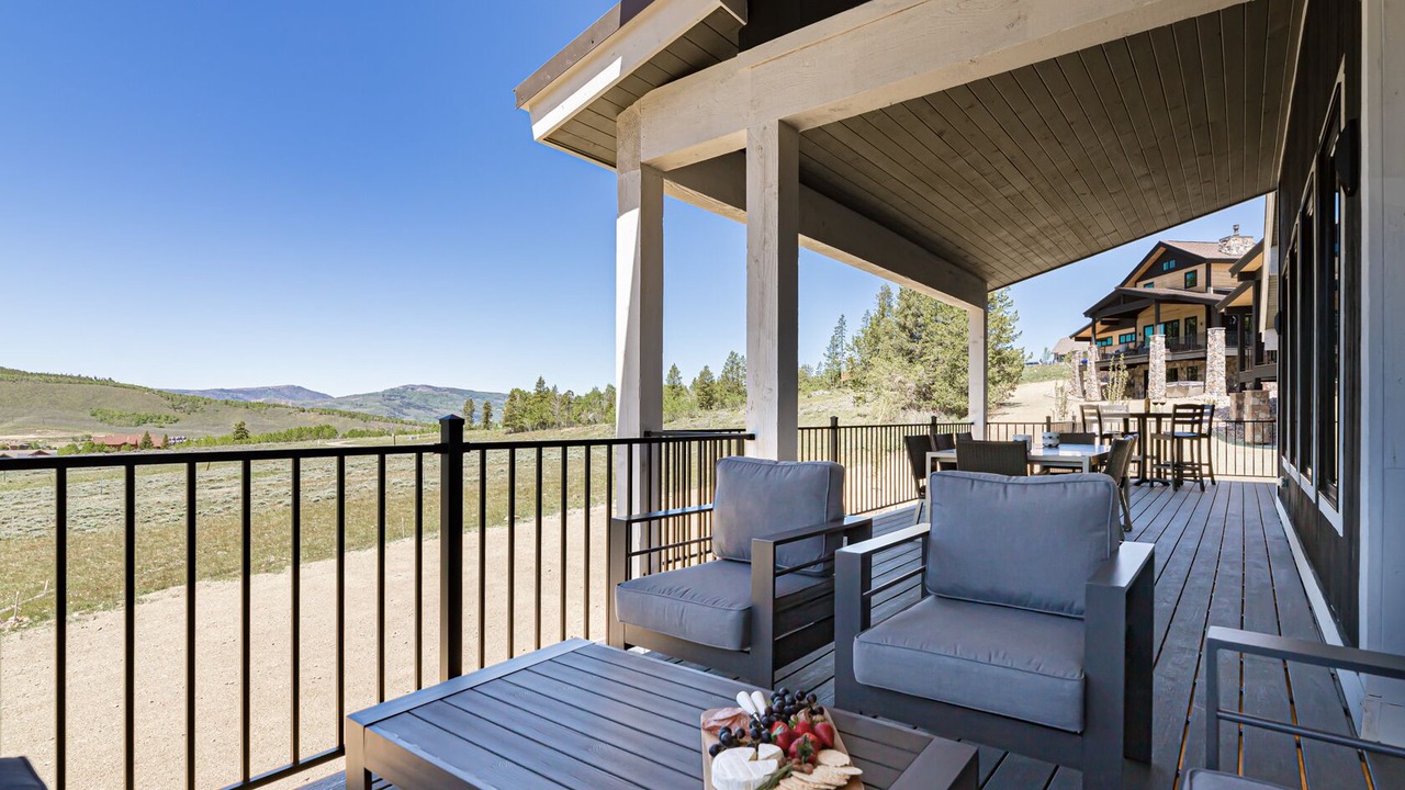 Photo of Patio Balcony in Granby