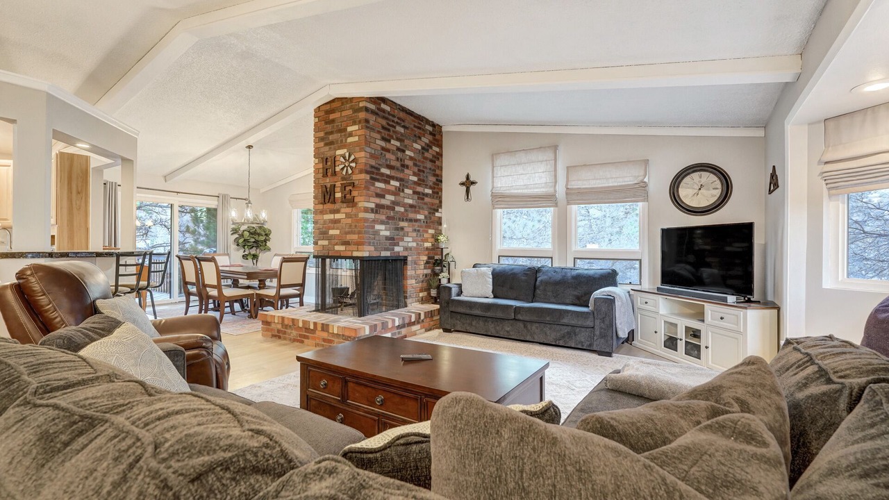 Photo of Livingroom in Briargate